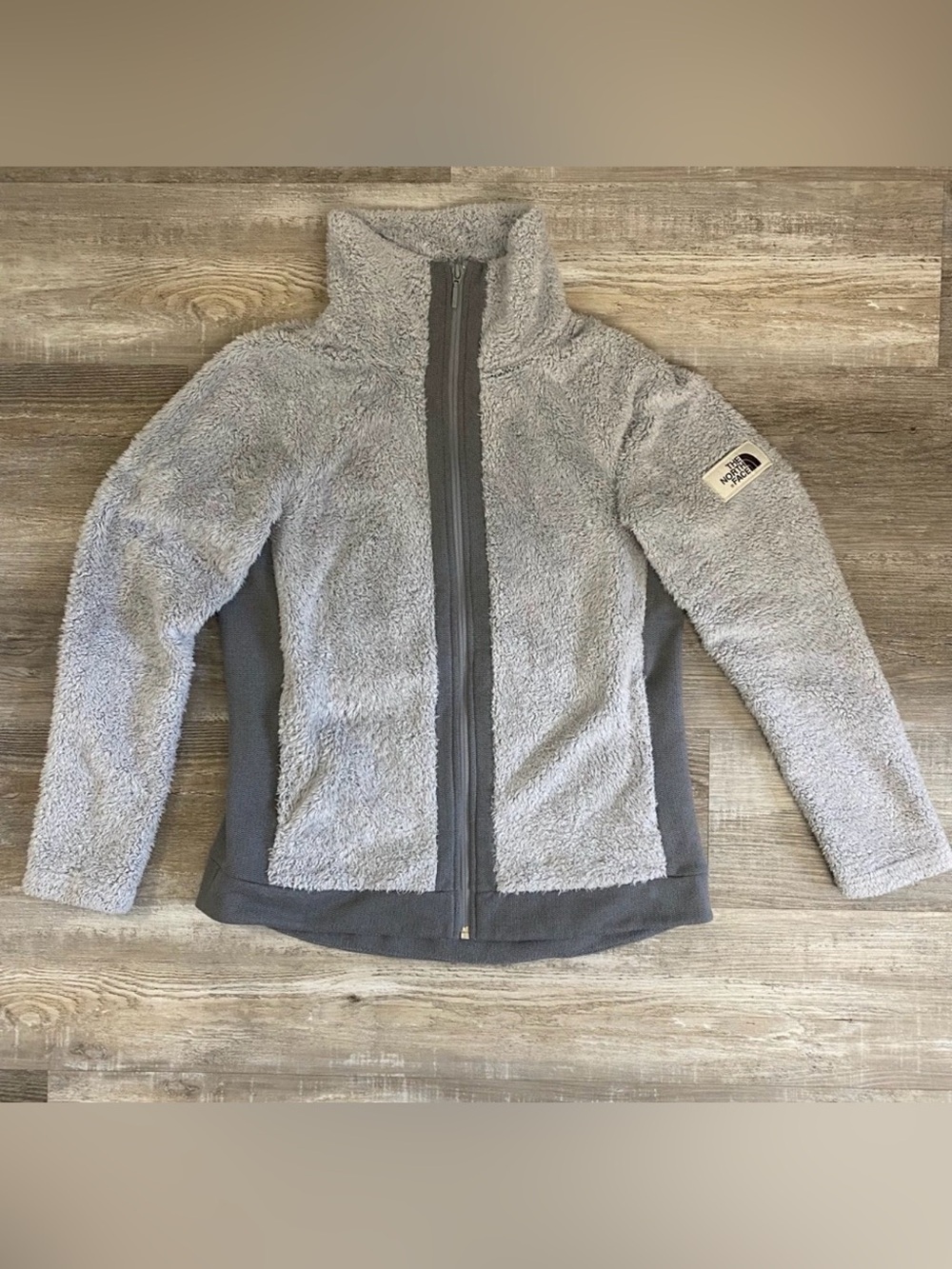 THE NORTH FACE Women's Furry Light Gray Fleece Full Zip Up Jacket-size Medium